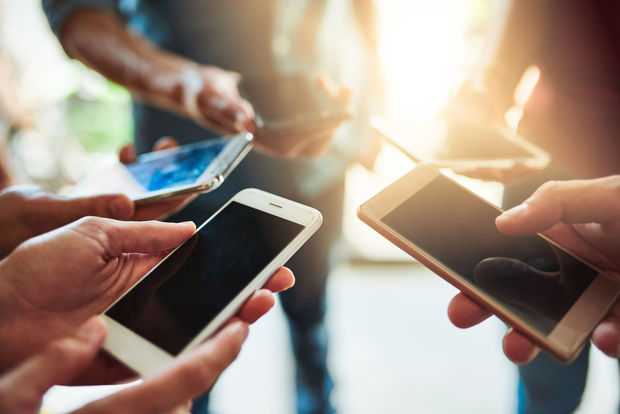 Ölkədə "Android" və IOS cihazlara olan maraq dərəcəsi məlum olub 