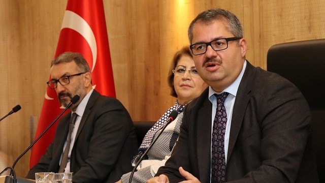 Xəzər İbrahim: Torpaqlarımızın işğalı böyük dövlətlərlə münasibətlərimizə təsir edir