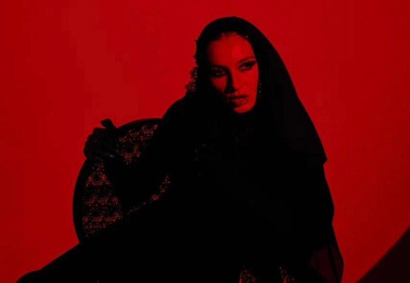 Dilarədən sürpriz tərz: 