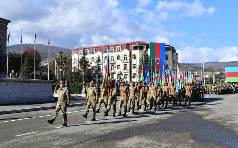 Xankəndi paradına Kərim Vəliyev komandanlıq etdi - FOTO