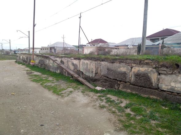 Dəmir yolundan məhəccər oğurlayan keçmiş məhkum tutuldu - FOTO