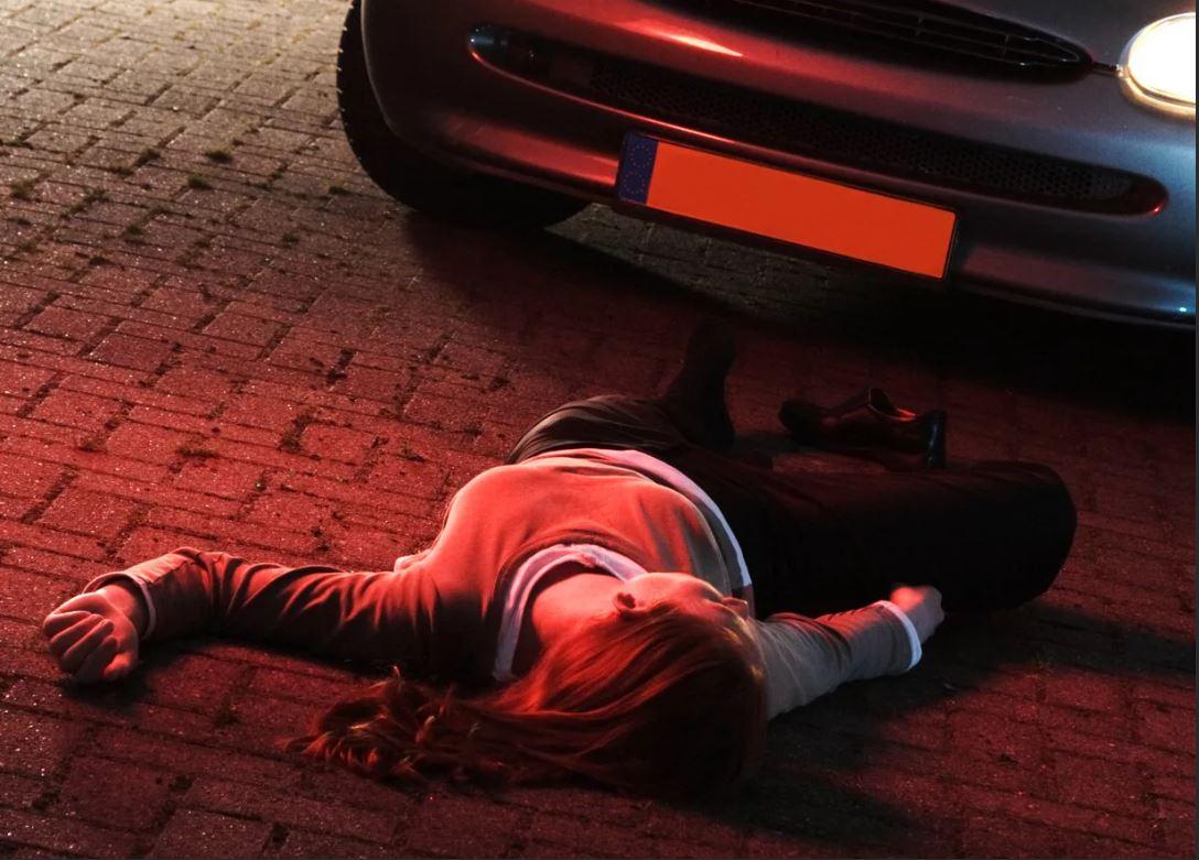 Bakıda avtomobil 13 yaşlı qızı vurdu