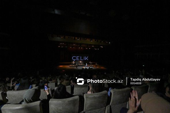 Türkiyəli müğənni Çelik Bakıda konsert verib - FOTOREPORTAJ