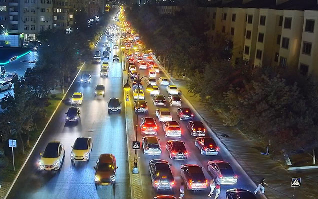 Bakıda piyada vuruldu, yolda sıxlıq yarandı