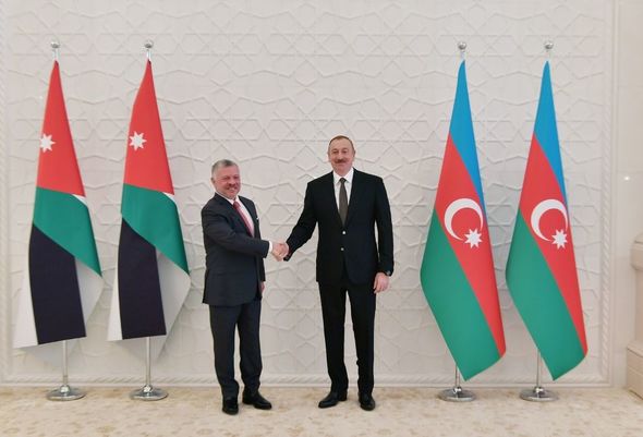 İlham Əliyev İordaniyanın kralını qarşıladı - FOTO