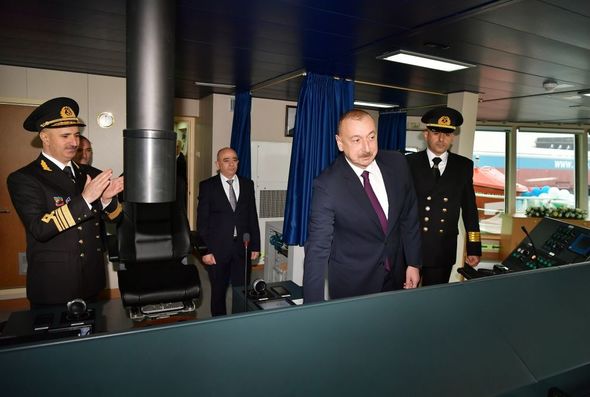 Prezident Bakı gəmiqayırma zavodunda inşa olunmuş ilk tankerin istismara verilməsi mərasimində - YENİLƏNİB