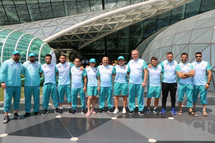 Güləşçilərimiz Tokioda məşqlərə başladı