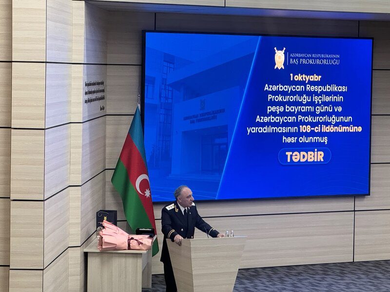 Kamran Əliyev: 