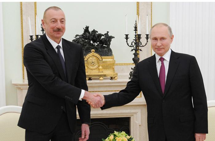 Vladimir Putin Azərbaycan Prezidentini TƏBRİK ETDİ