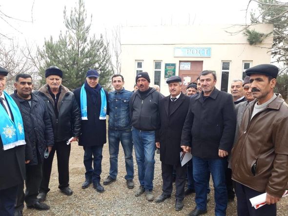 Nizami Səfərov seçiciləri ilə görüşlərini davam etdirir - FOTO