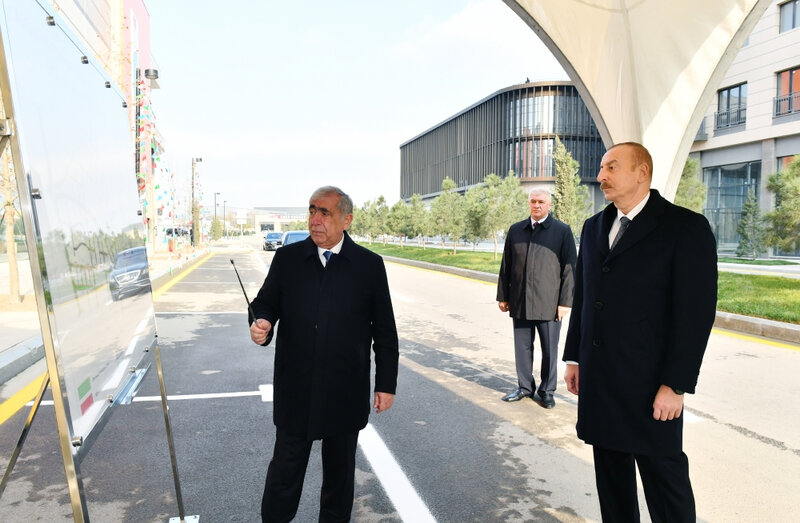 Prezident Ağ Şəhərdə görülən işlərlə tanış oldu - FOTOLAR