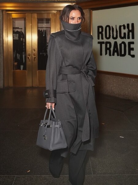 Viktoriya soyuqdan qorunmaq üçün bu yola əl atdı - FOTO