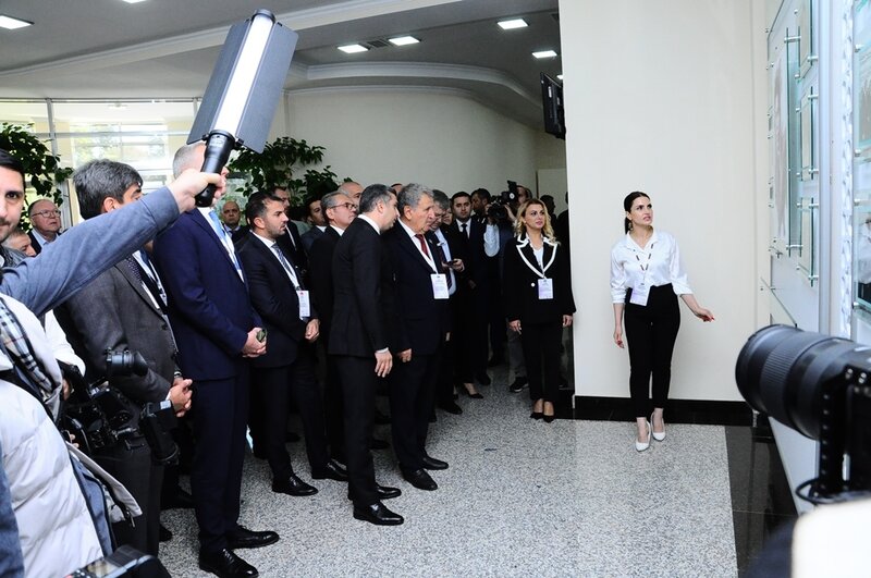 Naftalanda Beynəlxalq Elmi-Praktik Konfrans işini davam etdirib - FOTOLAR
