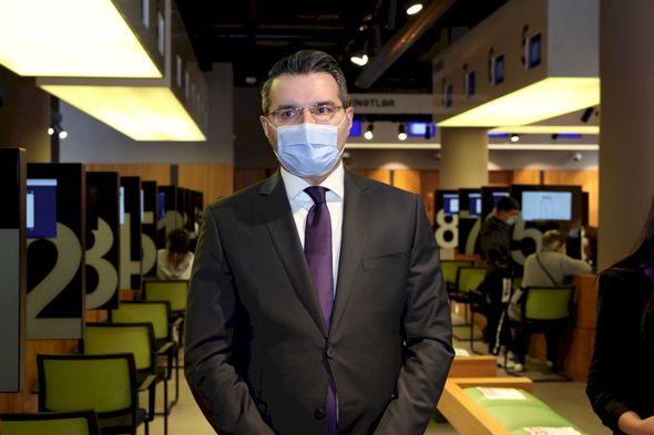 DOST mərkəzinə 200 000-ci vətəndaş müraciət edib - FOTO
