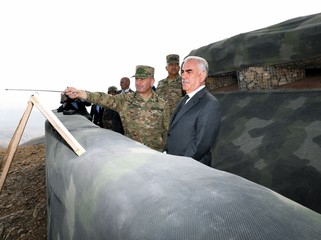 Naxçıvanın strateji yüksəkliklərində yerləşən müdafiə istehkamları möhkəmləndirilib - FOTO