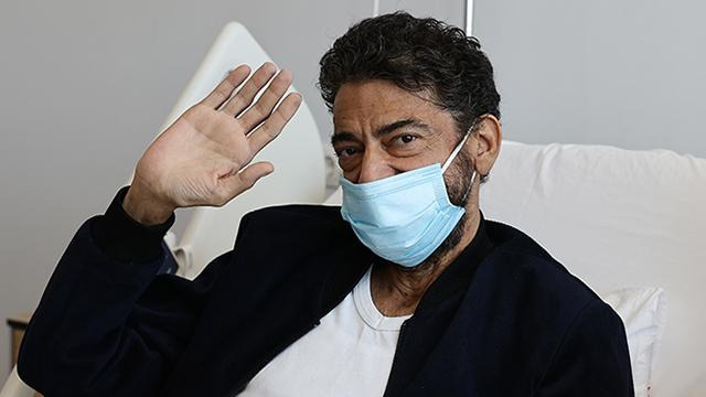 Xəstəxanaya yerləşdirilən müğənninin menecerindən AÇIQLAMA