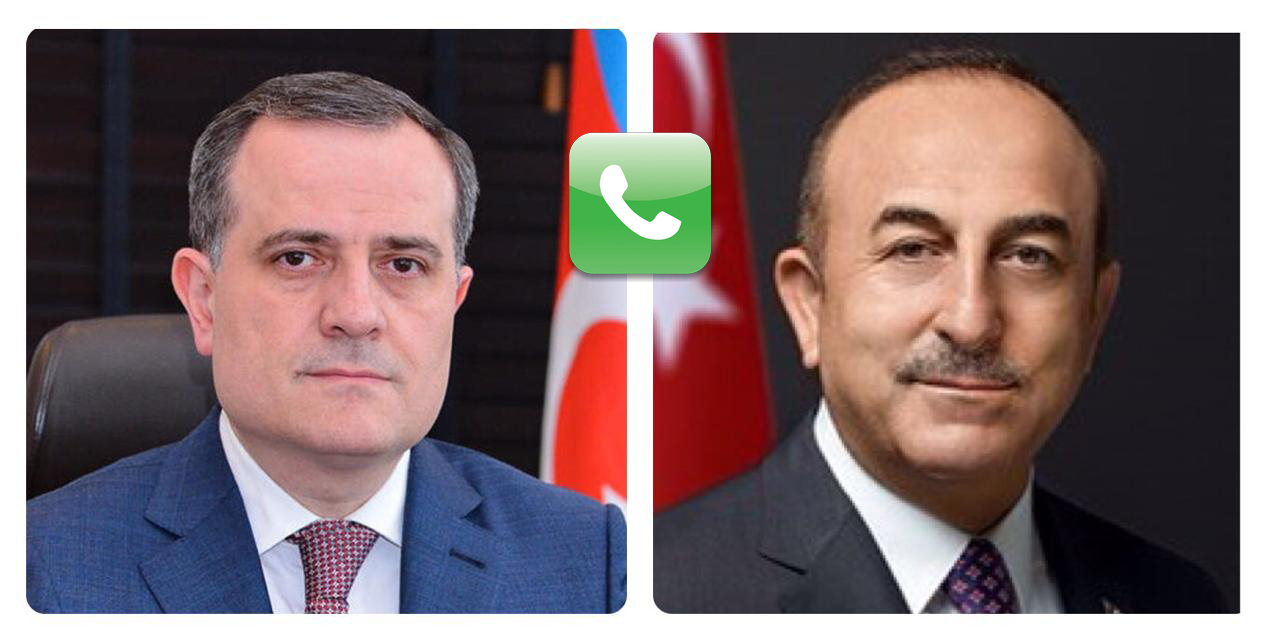 Ceyhun Bayramov Mevlüt Çavuşoğluna zəng edib