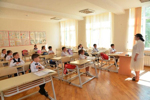 Pandemiya mövzusunda ilk dərslər keçirilib
