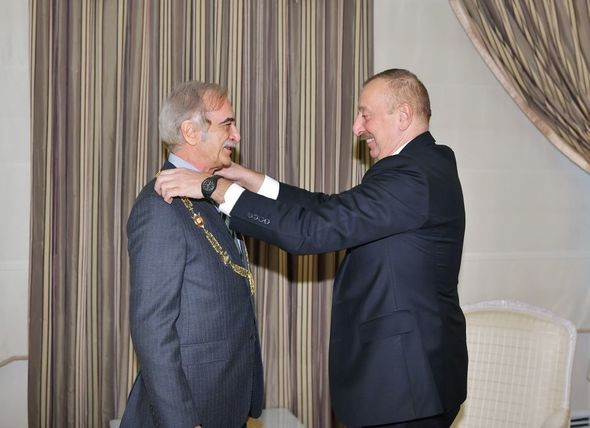 İlham Əliyev Polad Bülbüloğluna "Heydər Əliyev" ordenini təqdim etdi - YENİLƏNİB+FOTO