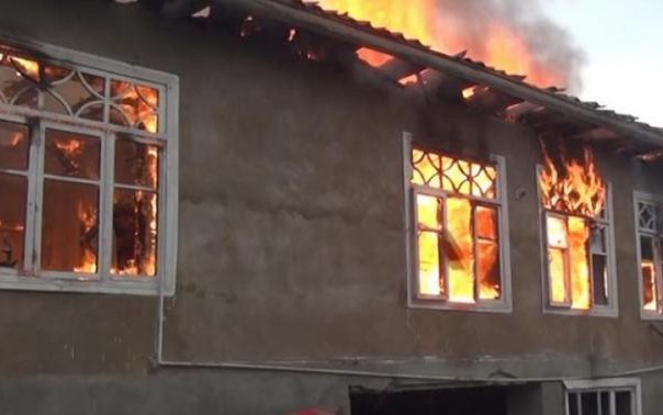 Bu gün yanan evdə ölən qadın 31 il əvvəl metrodakı yanğında xəsarət alıbmış