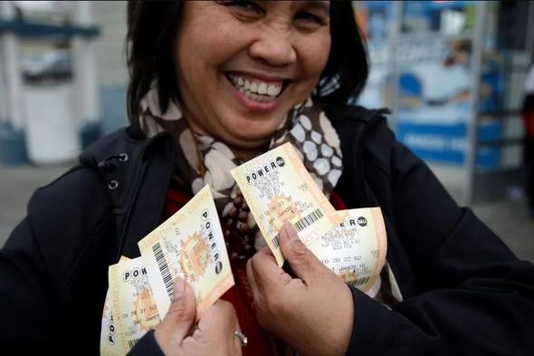 "Powerball"da cekpot 258 milyon dollara çatdı, azərbaycanlı ispan lotereyasında 50 min dollar qazandı - FOTO