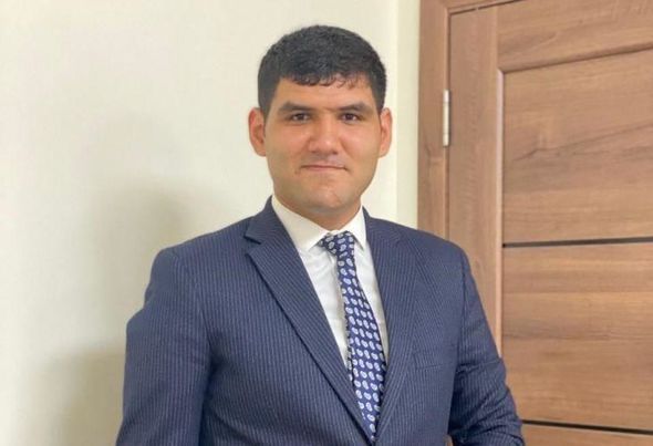 Bakıda politoloq rüşvət verməkdə ittiham edilir - FOTO