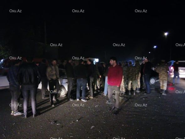 Bərdədə üç avtomobilin toqquşması nəticəsində 5 nəfər xəsarət alıb - FOTO 