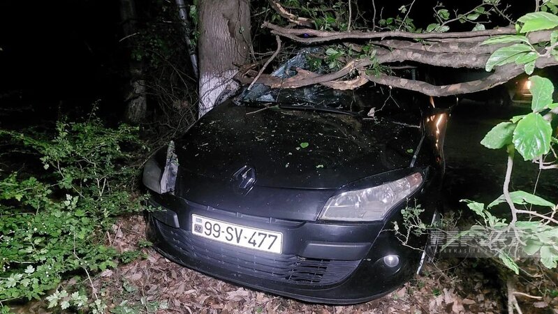 Lənkəranda eyni ərazidə iki qəza baş verib - ölən və yaralılar var