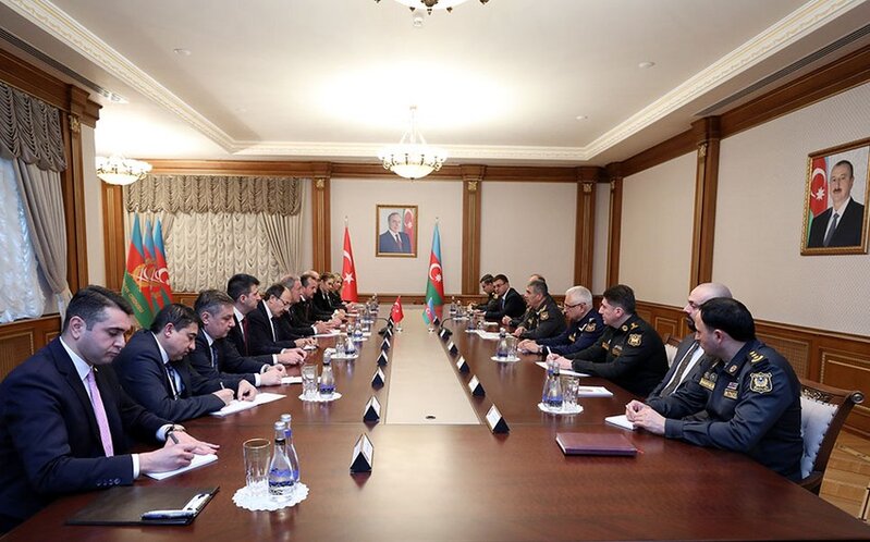 Zakir Həsənov və Hulusi Akar regional təhlükəsizlik məsələlərini müzakirə ediblər
