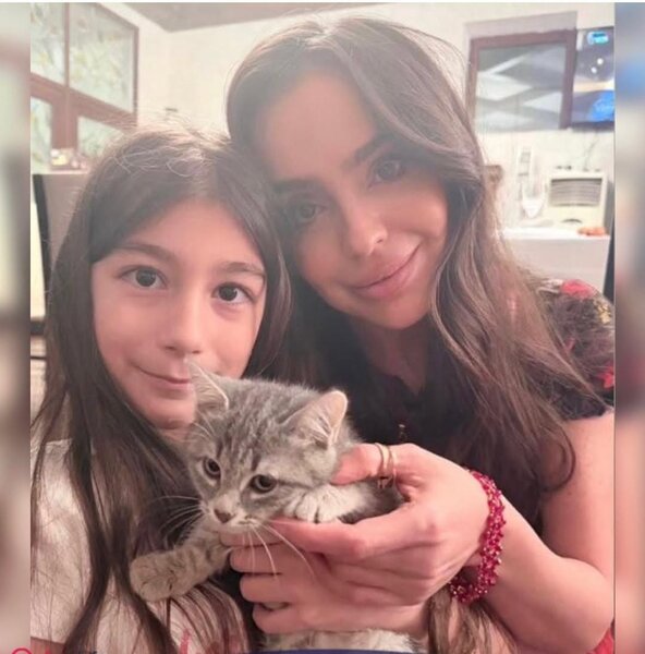 Leyla Əliyeva bacısı qızı ilə fotosunu paylaşıb