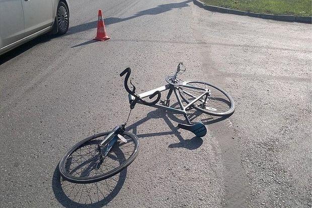 Azərbaycanda avtomobil velosipedçini belə vurdu - ANBAAN VİDEO