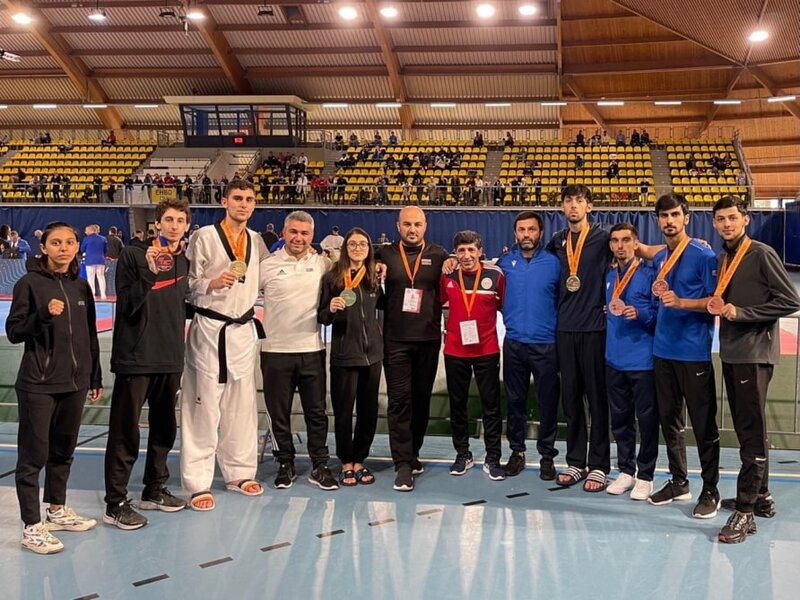 Taekvondoçularımız Niderlandda 7 medal qazandılar