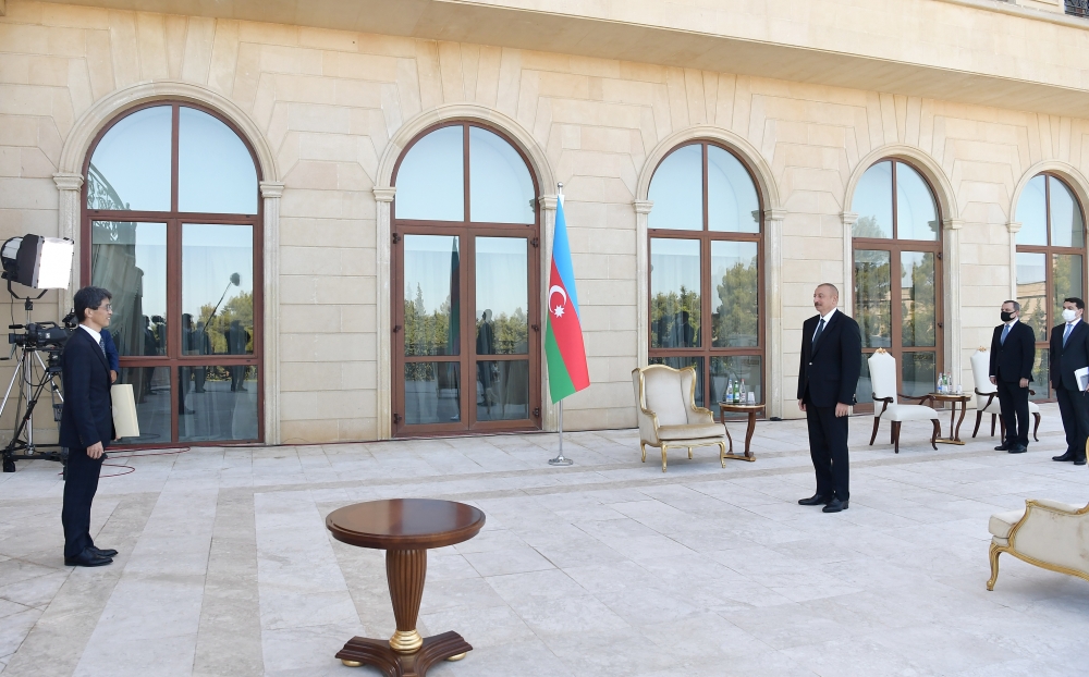 İlham Əliyev Yaponiyanın Azərbaycanda yeni təyin olunmuş səfirini qəbul edib - YENİLƏNİB + FOTO