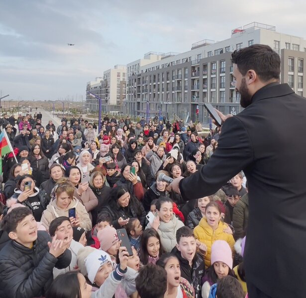 Uşaqlıq arzusu çin oldu, Zamiq Füzulidə konsert verdi - FOTOLAR