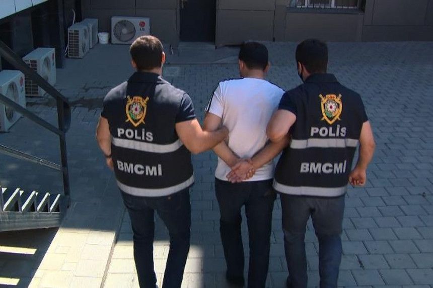 Narkotiklərin qanunsuz dövriyyəsində şübhəli bilinən Bakı şəhər sakini saxlanılıb