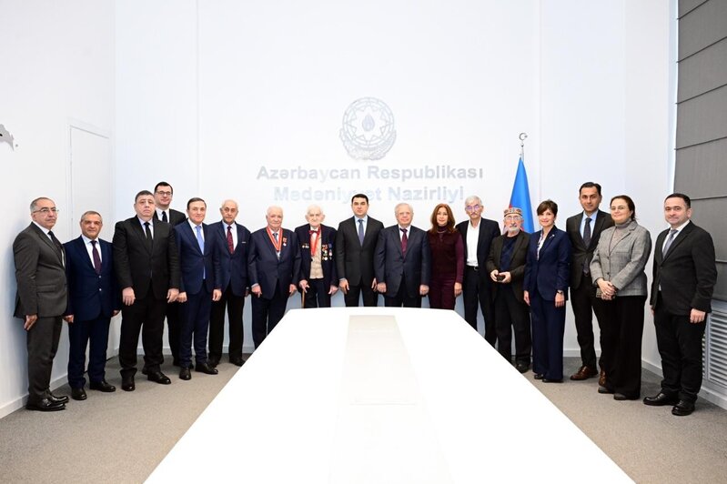 Mədəniyyət xadimlərinə dövlət təltifləri təqdim olundu - FOTOLAR