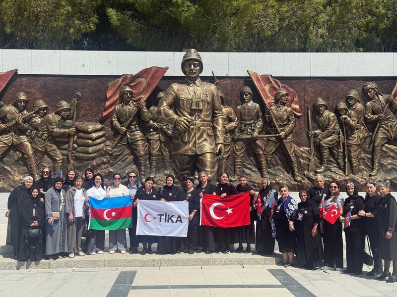 Şəhid ailələri Çanaqqala şəhərini ziyarət ediblər - FOTOLAR