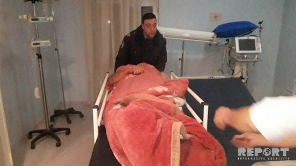 Kürdəmirdə bələdiyyə sədrinin oğulları həmkəndlilərini bıçaqlayıb - FOTO