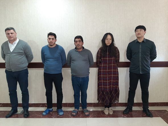 Azərbaycanda süni tibbi maska qıtlığı yaradan "işbazlar" ələ keçdi - FOTO