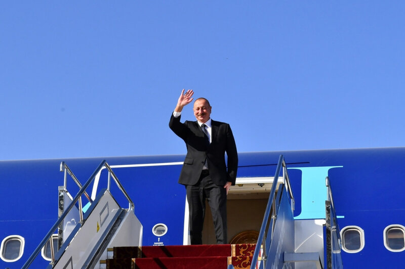 Prezident İlham Əliyevin Gürcüstana işgüzar səfəri başa çatdı