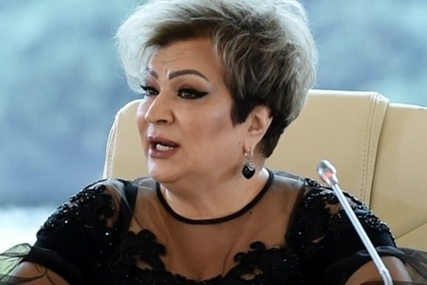 Afaq Bəşirqızının oğlu direktor xanımından ayrılır