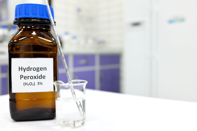 Həkimlər hidrogen peroksidin sağlamlığa mənfi TƏSİRLƏRİNİ açıqladılar