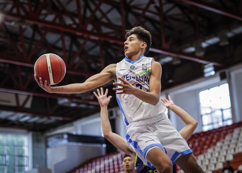 Basketbol yığmamız Avropa çempionatının finalına yüksəldi