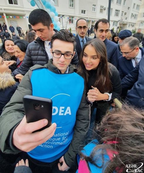 "Bizim həyət" layihəsi çərçivəsində Səbail rayonunda daha bir həyət abadlaşdırıldı - FOTO 