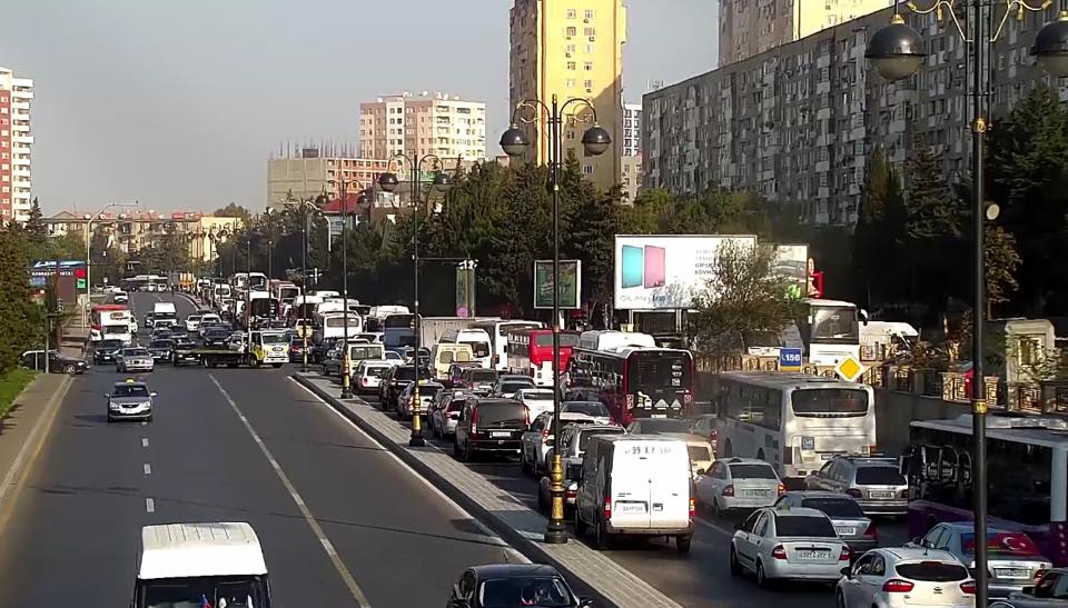 Bakının mərkəzində tıxac yarandı