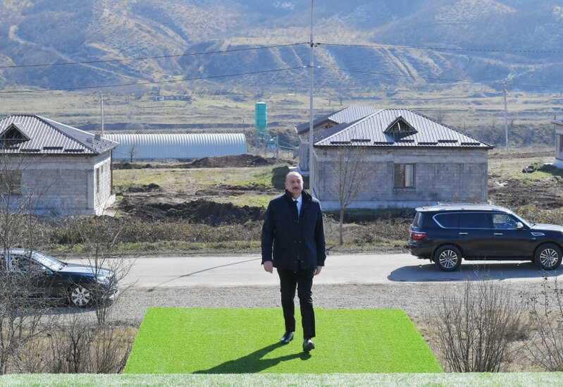 Prezident Xocalıda soyqırımı memorialının təməlini qoyub, Xankəndidə olub - YENİLƏNİB