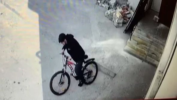 Bakıda qadına qarşı soyğunçuluq edən şəxs saxlanıldı - FOTO/VİDEO