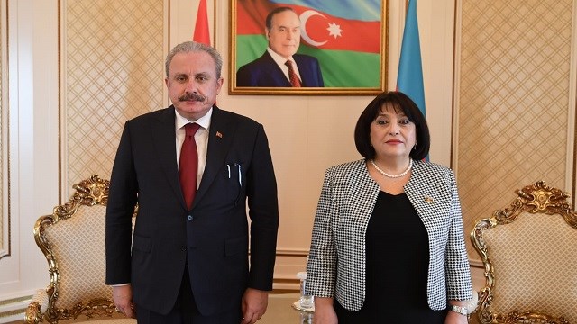 Mustafa Şentop azərbaycanlı həmkarı ilə görüşdü