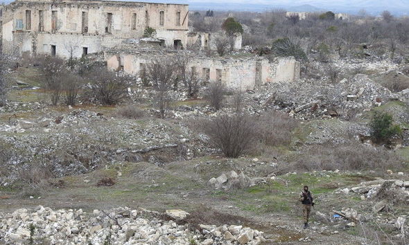 İtaliya Jurnalistika Agentliyi: "Dünyanın ən böyük "kabus şəhəri" Ağdama səyahət" - FOTO