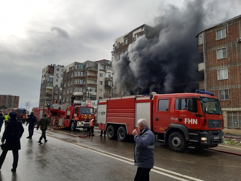 Azərbaycanda dönərxanada yanğın oldu